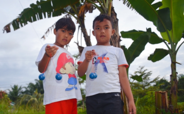 Demam Permainan Latto-latto Viral, Merambah Hingga ke Seluruh Daerah Demam Permainan Latto-latto Viral, Merambah Hingga ke Seluruh Daerah