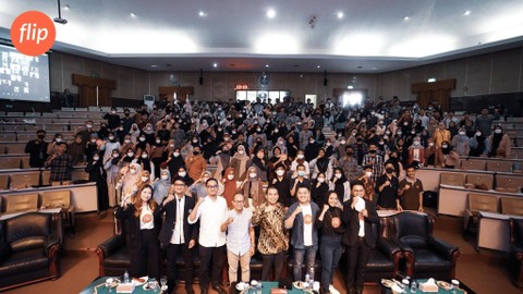 Flip, OJK, & BI Beri Edukasi Keuangan untuk 2000 Mahasiswa