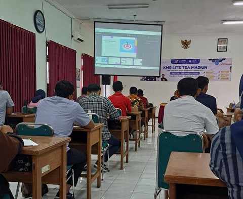 Rancang Strategi Bisnis 2023 TDA Madiun Gelar KMB Lite