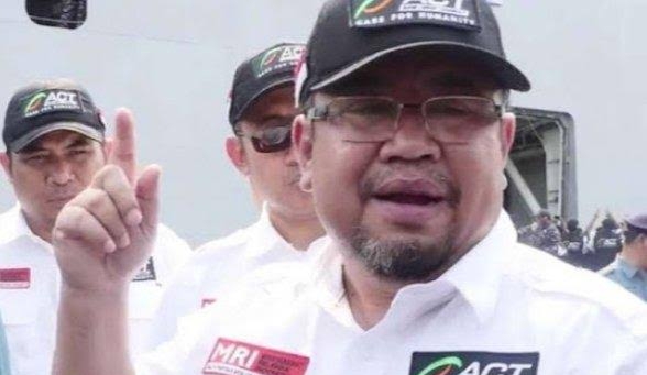 3 Orang Mantan Petinggi ACT di Tuntut 4 Tahun Penjara 3 Orang Mantan Petinggi ACT di Tuntut 4 Tahun Penjara