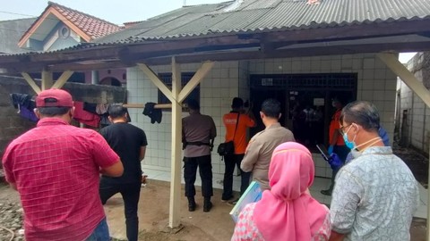 Keanehan Kasus Sekeluarga Tewas Keracunan Versi Tetangga