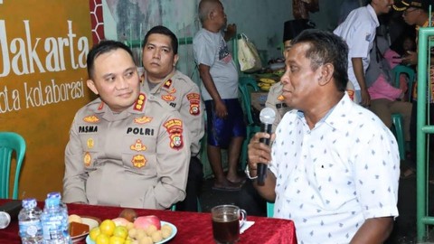 Momen Warga Curhati Kapolres Jakbar 2 Jam, Minta Jumlah Bhabinkamtibmas