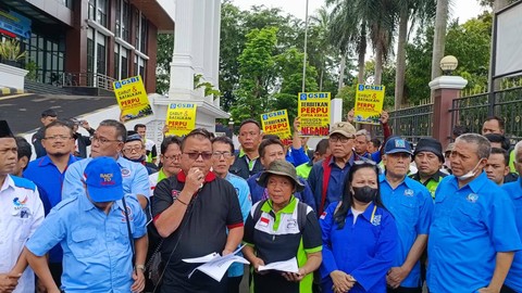 Berita Populer: 9 Hakim MK Dipolisikan; 13 Serikat Pekerja Gugat