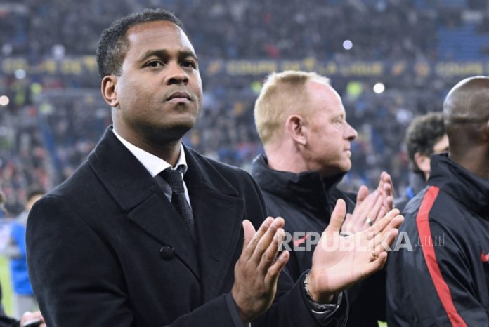 patrick-kluivert-pelatih-timnas-indonesia-pengganti-shin_250106193359-975.jpg