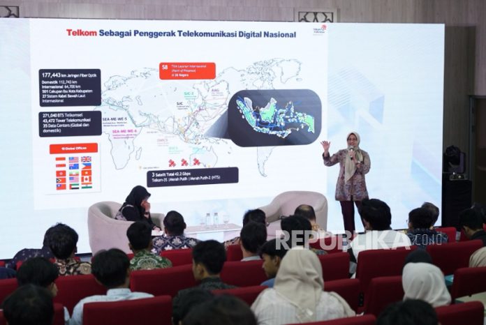 pt-telkom-indonesia-persero-tbk-mempertegas-posisinya-sebagai_251027120110-646.jpg