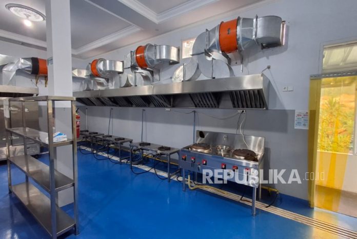 kondisi-dapur-di-salah-satu-sppg-di-kabupaten-bandung_251116102948-111.jpg