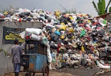 Kota Bandung Darurat Sampah, di Sejumlah TPS Terlihat Tumpukan Sampah