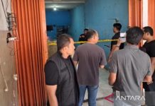Mayat Pegawai Ditemukan dalam Freezer di Kios Ayam Geprek Bekasi